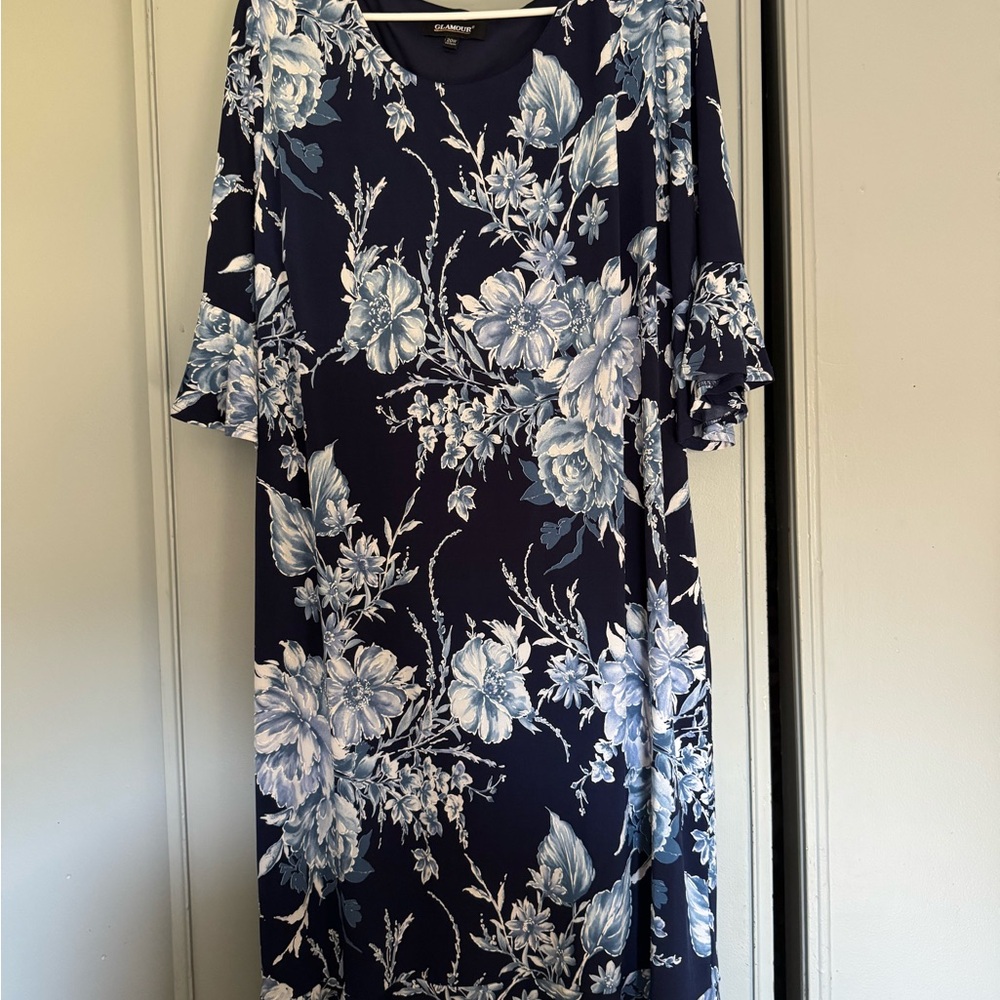 Glamour Floral Navy and White Dress 20w